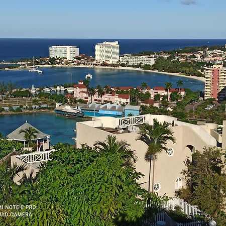 Columbus Heights Apt 26 F Ocho Rios Szoba fotó